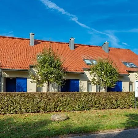 Achterwasser Mit Terrasse Dewichow